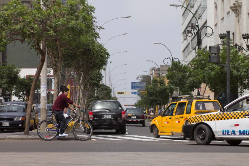 FLUJO VEHICULAR AVANZA 7.4% POR RETORNO A LAS ACTIVIDADES PRESENCIALES