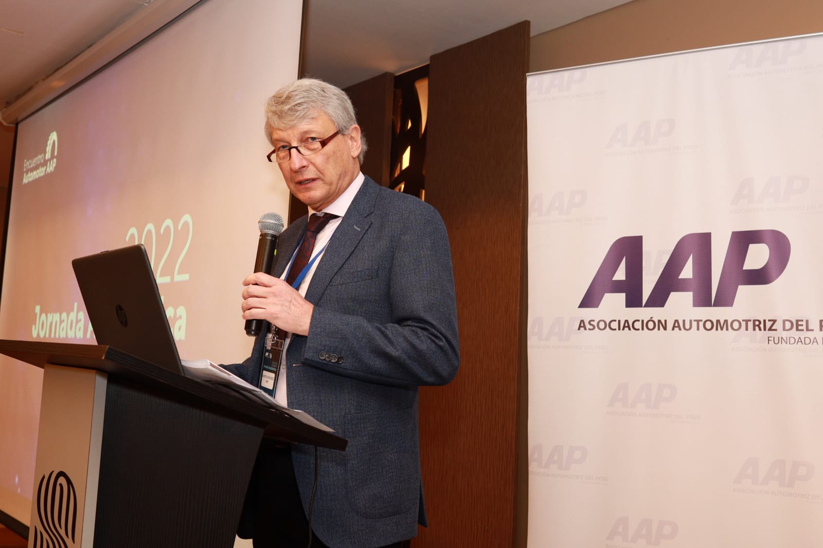 AAP: A PESAR DE LA CRISIS ECONÓMICA Y POLÍTICA EL SECTOR AUTOMOTOR SIGUE APOSTANDO POR EL PAÍS