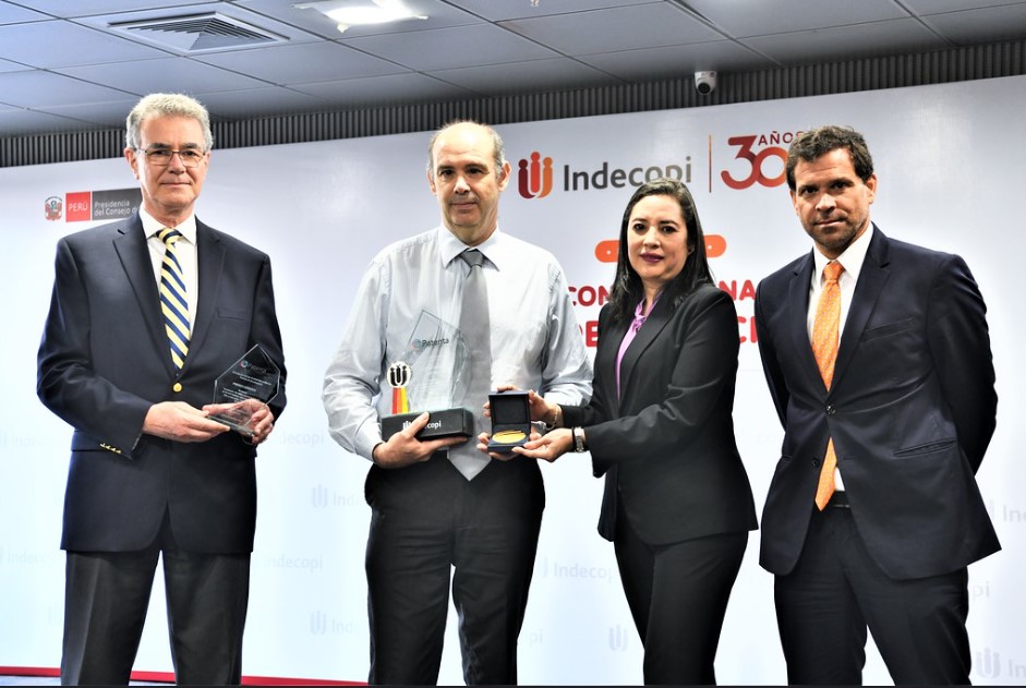 AAP ESTUVO PRESENTE EN XXI CONCURSO NACIONAL DE INVENCIONES DEL INDECOPI