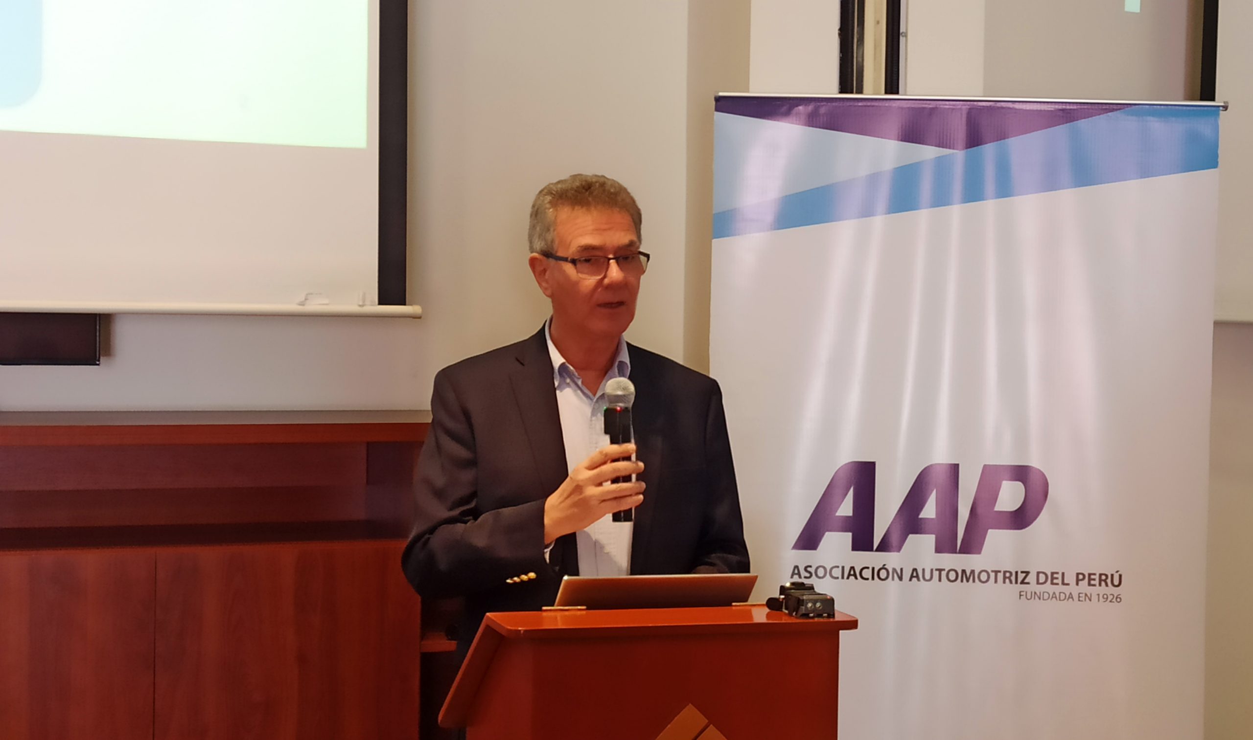 Entrevista en Radio San Martín de Arequipa sobre el caos vehicular en la ‘Ciudad Blanca’ y el Perú