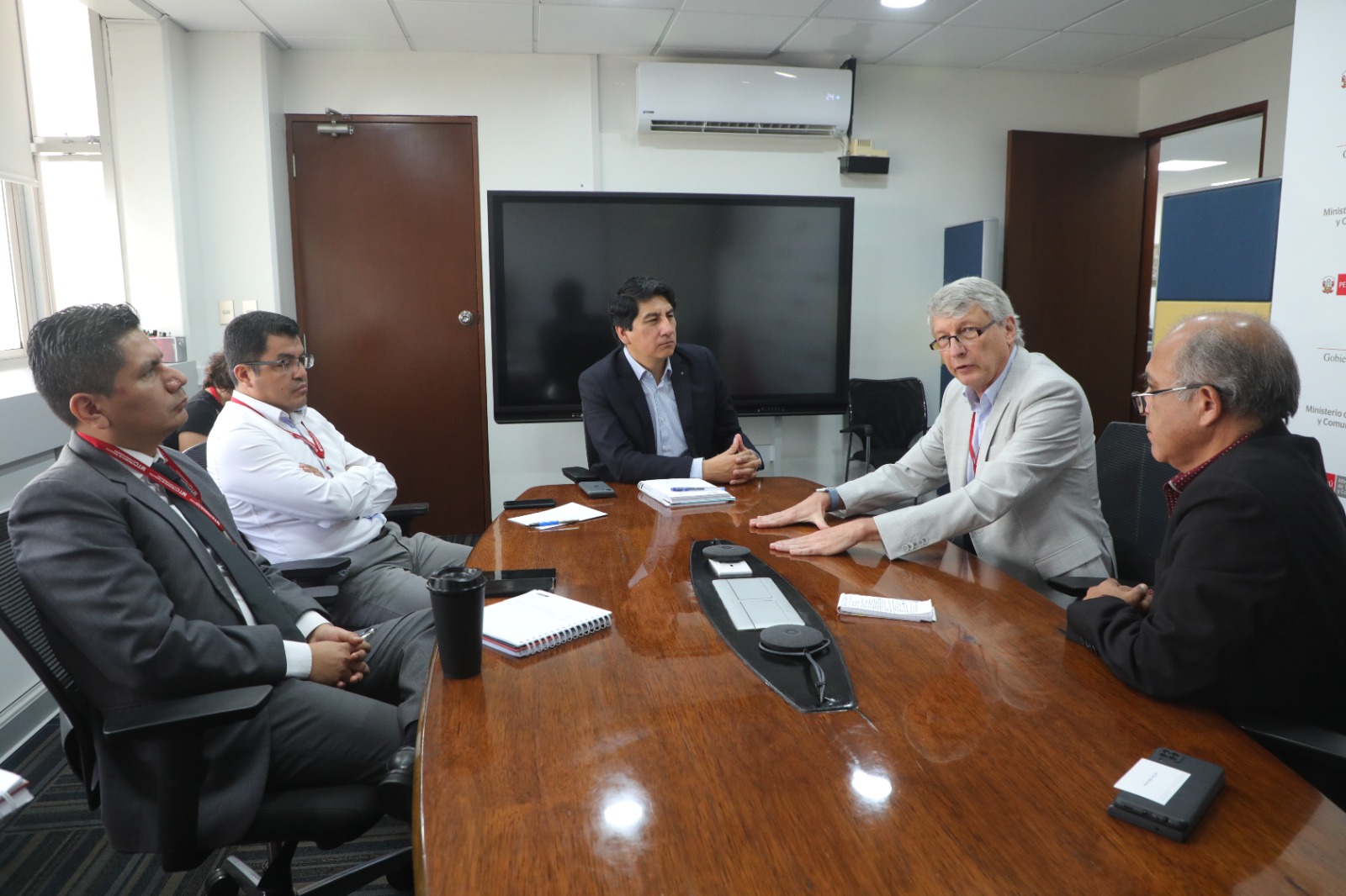 AAP Y MTC SE REÚNEN PARA IMPULSAR MEDIDAS QUE MEJOREN EL TRÁNSITO Y TRANSPORTE EN EL PERÚ