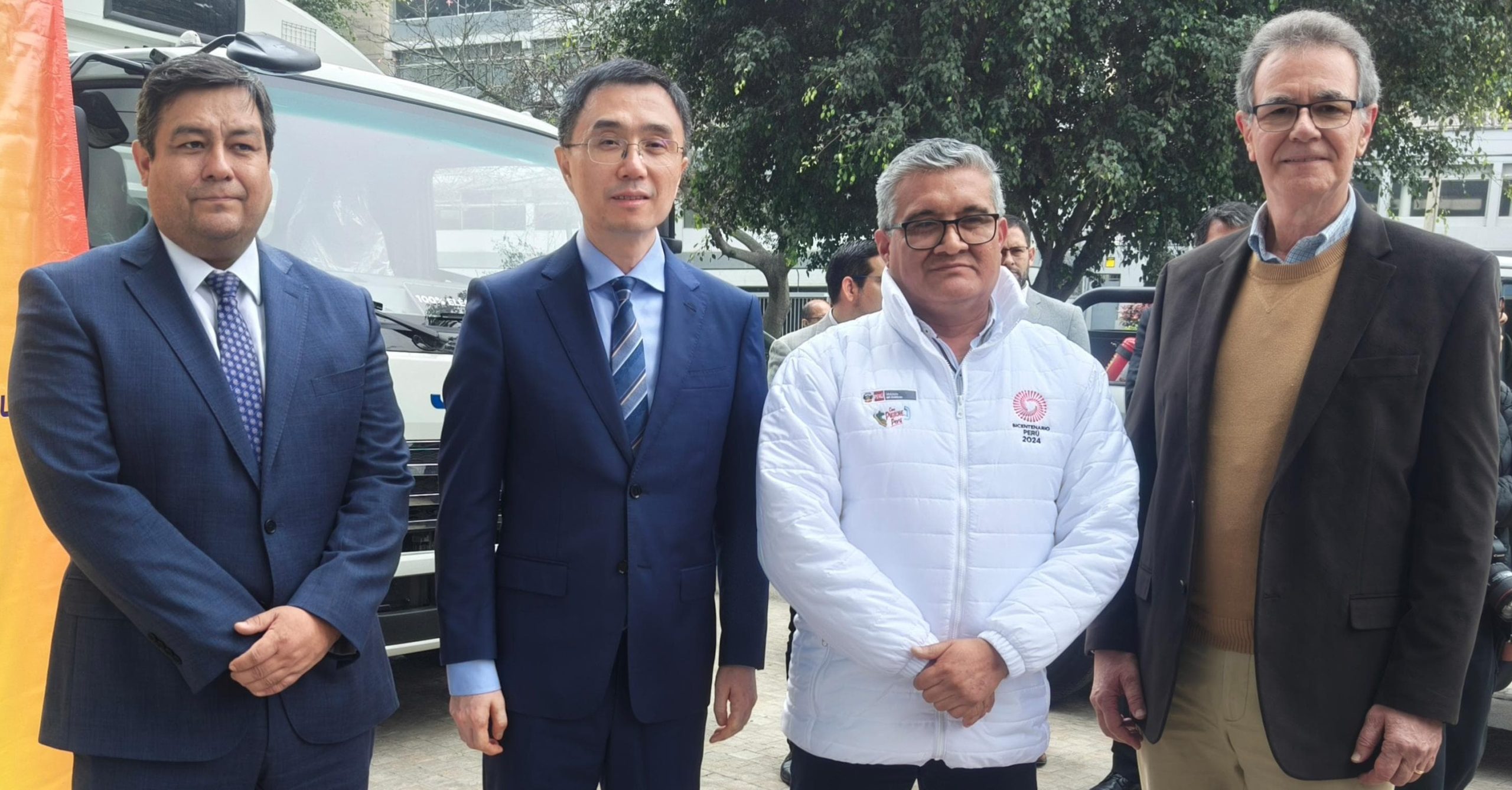 AAP SE REUNIÓ CON EJECUTIVOS DE LUZ DEL SUR