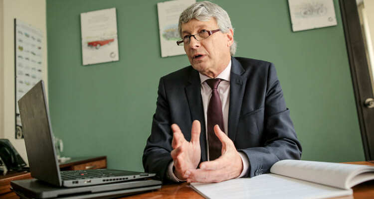 URGEN DECISIONES POLÍTICAS PARA REDUCIR EL CAOS VEHICULAR DE LIMA