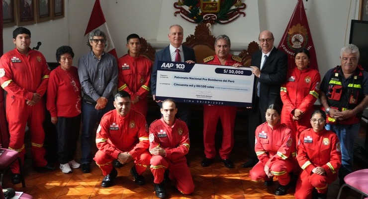 AAP renueva su apoyo al patronato de Bomberos del Perú con donación de s/ 50,000 para optimizar unidades de emergencia