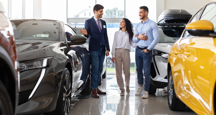 ACTIVIDAD AUTOMOTRIZ CRECE 5.81% Y SE CONSOLIDA COMO MOTOR  DEL COMERCIO Y ECONOMÍA PERUANA