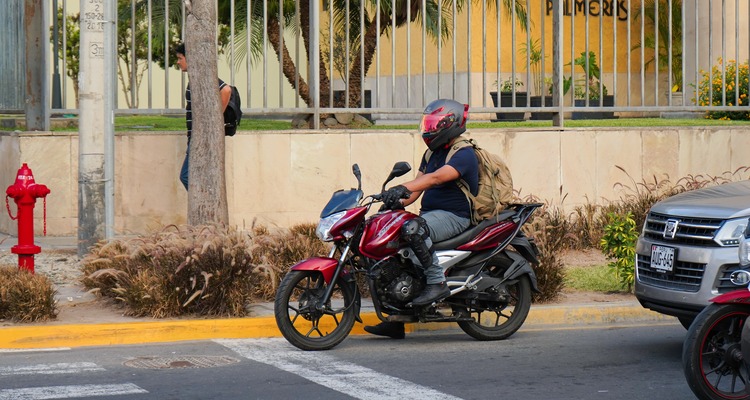 PERÚ LIDERA EL REPUNTE REGIONAL DE MOTOCICLETAS Y ACELERA SU CIERRE DE 2025